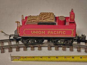 lot 25 image: G Scale Bachmann  Tender