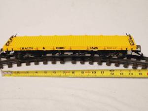 lot 27 image: G Scale Bachmann  Flat Car