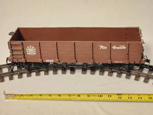 lot 31 image: G Scale Bachmann Gondola Car