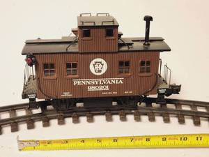 lot 37 image: G Scale Aristo-craft Caboose