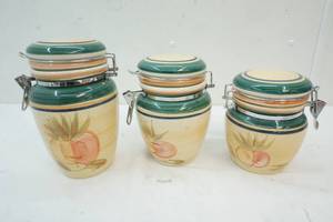 lot 16 image: Canisters
