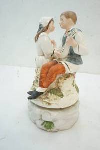 lot 47 image: Vintage musical