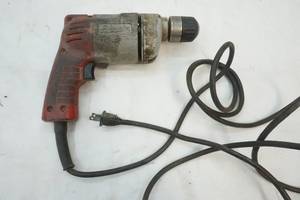 lot 69 image: Milwaukee hole shooter