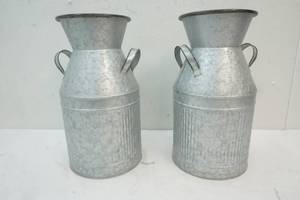 lot 79 image: Decor milk cans