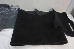 lot 81 image: Truck floor mats