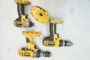 lot 127 image: DeWalt tools