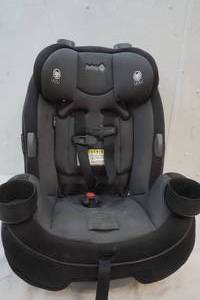 lot 161 image: Safety First Car seat