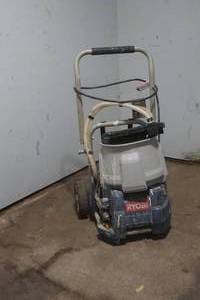 lot 164 image: Ryobi paint sprayer