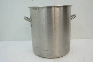 lot 187 image: Stock pot