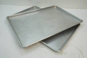 lot 195 image: Utility pans
