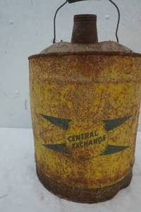 lot 211 image: Vintage Central Exchange can