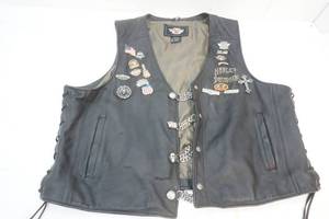 lot 229 image: Harley Davidson 3XL Leather Vest with Pins