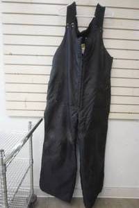 lot 230 image: Skidoo Size 48 Snow Pants