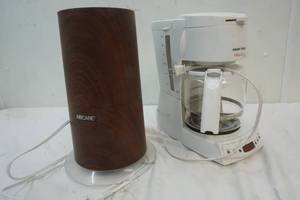 lot 237 image: Used Black & Decker Coffee Pot, Aircare purifier