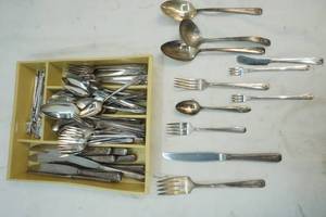 lot 270 image: Vintage Flatware Set