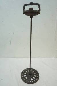 lot 291 image: Vintage Cast Iron Standing Ashtray