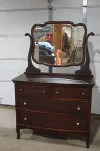 lot 313 image: Vintage Dresser with Mirror