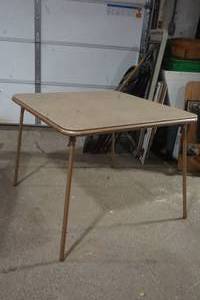 lot 321 image: Costco Card Table
