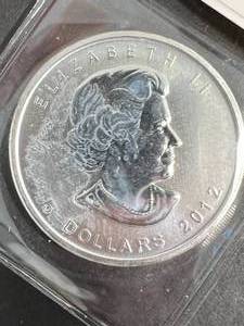 1 TROY OZ .999 FINE SILVER 2012 CANADIAN MAPLE LEAF ROUND