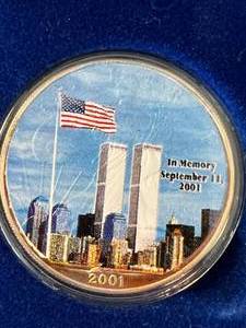2001 AMERICAN SILVER EAGLE 1 TROY OZ .999 FINE SILVER IN MEMORY OF 911