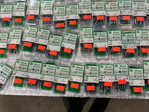 lot 20 image: 175 BOXES OF STEEL WOOD SCREWS VARIOUS SIZES