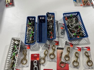 lot 17 image: LOT OF BOAT, BOLT SNAP & FORGED EYE  EYE SWIVELS