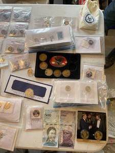 lot 45 image: Commemorative Coins, Random Collections Coins