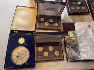 lot 48 image: 1878-1880 Silver Ingot Set, Canadian Coins, State Park Quarters, Queen Elizabeth 2nd Crowning Moments Coins
