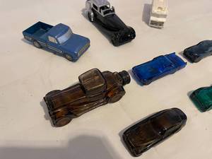 lot 76 image: Glass Cars