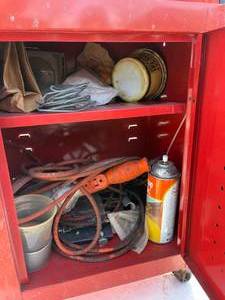 lot 89 image: Small Tool Chest (Tools Inside)