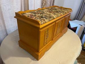 lot 145 image: Cedar Chest