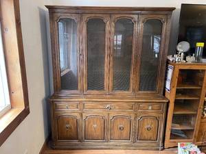 lot 151 image: Vintage Hutch