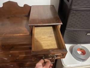 lot 233 image: Vintage Dresser