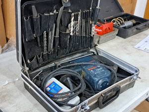 lot 59 image: Bosch SDS Plus Rotary Hammer Drill 11236VS with Drill Bits and Case