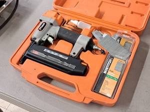 lot 71 image: Paslode 18-GA Air Finish Nailer T200-F18 with Case