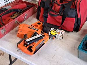lot 76 image: Paslode Air Finish Nailer with Fuel Cell, (2) Batteries, Charger, Case