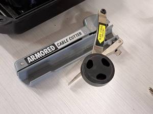 lot 97 image: Armored Cable Cutter
