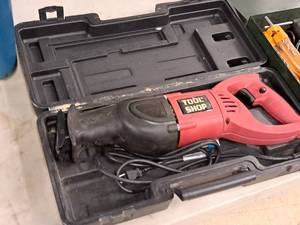 lot 123 image: 2005 Tool Shop Reciprocating Saw J1F-BQ-150G with Case