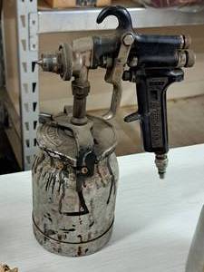 lot 147 image: Binks Air Spray Gun