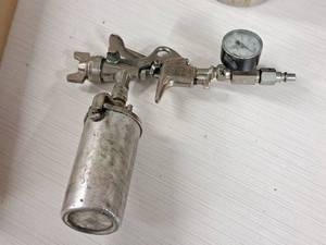 lot 149 image: Air Spray Gun with Regulator