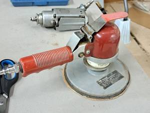 lot 161 image: Rockwell 6 Air Disc Sander 2203