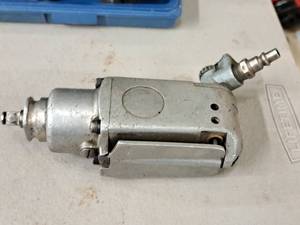 lot 162 image: Mac Air Ratchet