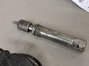 lot 165 image: Ingersoll Air Needle Scaler without needles