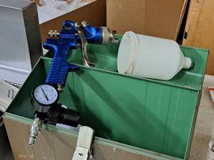 lot 174 image: Air Spray Gun with Accessories and Tool Box