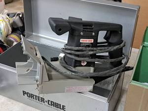 lot 173 image: Porter-Cable Plate Joiner 555 with Case