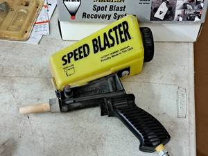 lot 178 image: Unitor Speed Blaster Model 007 Air Spray Gun