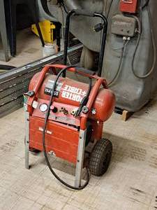 lot 9 image: Porter-Cable 4.5-Gallon 1.6-HP Oil-Free Air Compressor