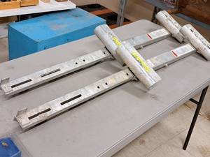 lot 22 image: Lot of (2) Werner Ladder Jacks  10-20-02