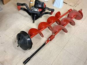 lot 25 image: GSMoon Eskimo Shark Z51 Gas Ice Auger LBL512 with (2) Auger Bits
