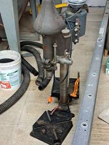 lot 4 image: Ward Powr-Kraft Drill Press